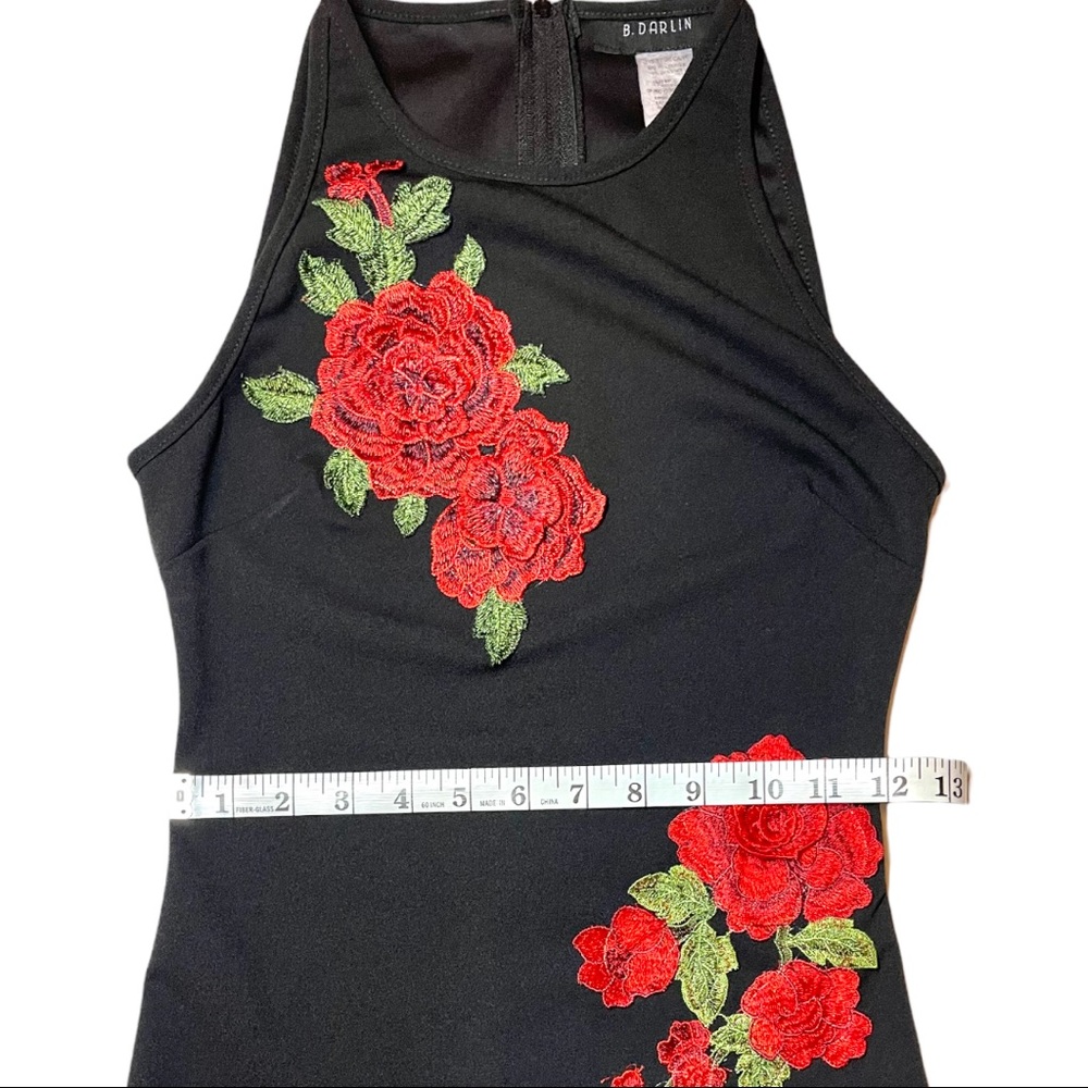 B Darlin Embroidered Red Rose Patch Sheath Sleeveless Black Dress size 1/2 - Picture 6 of 10